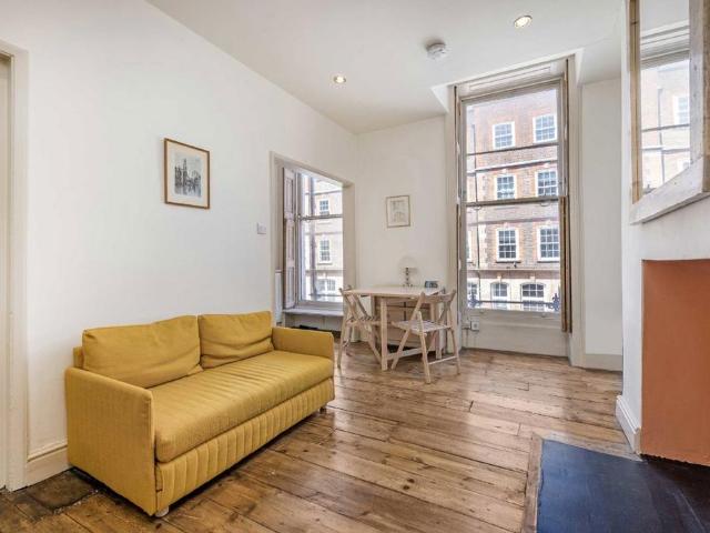 Apartment for rent in Saint Pancras, Greater London