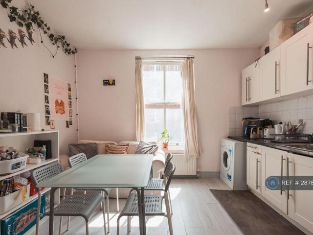 House for rent in Saint Pancras, Greater London