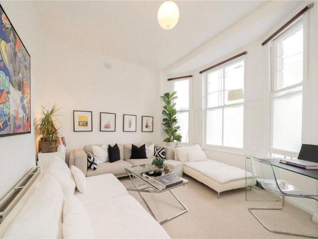 Apartment for rent in Maida Hill, Greater London