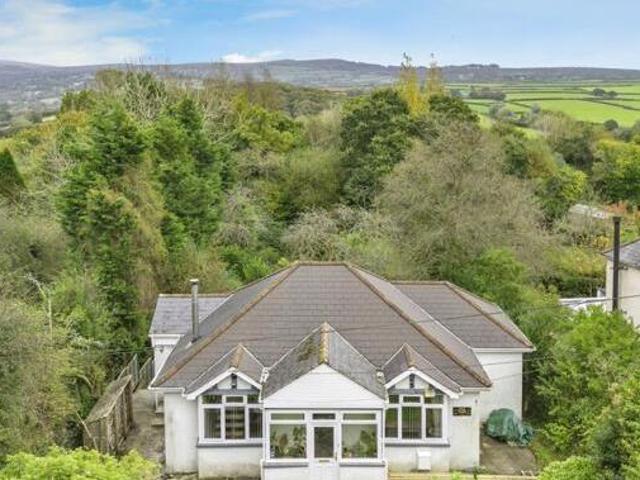 House for sale in Weir Quay, Devon