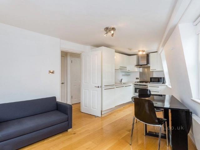House for rent in St Clement Danes, Greater London