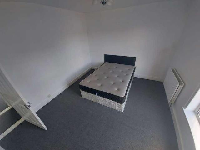House for rent in Spring Park, Luton