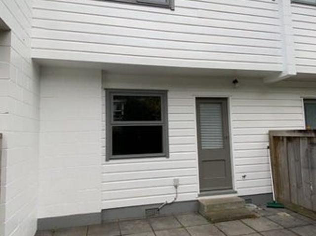 Apartment for rent in Linden, Wellington City