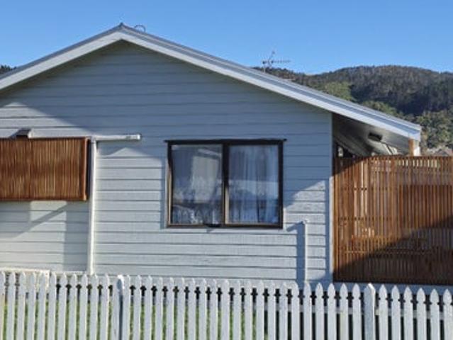House for rent in Redwood, Wellington City