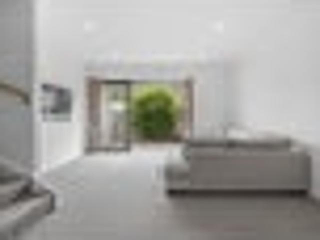 Townhouse for rent in Linden, Wellington