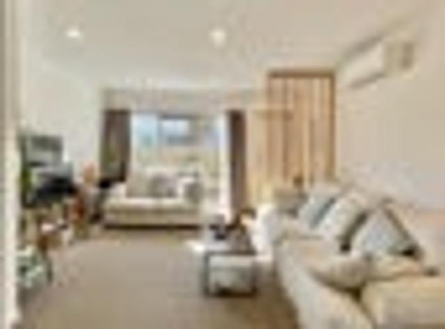 Townhouse for rent in Linden, Wellington