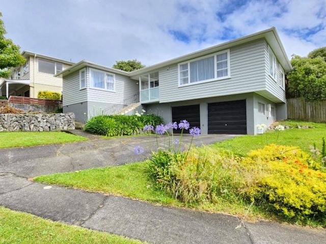 House for rent in Redwood, Wellington City