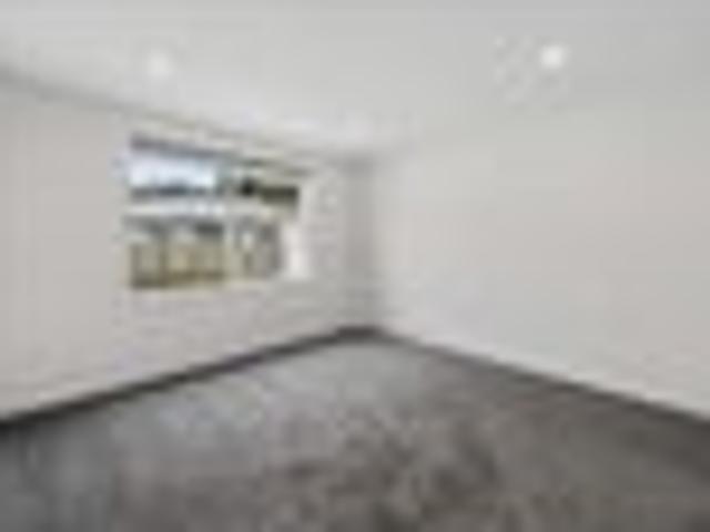 Townhouse for rent in Linden, Wellington