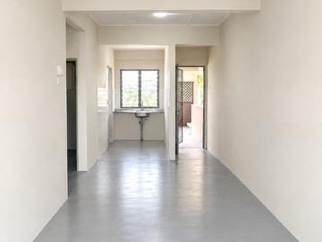 Flat for sale in Petaling, Damansara Damai