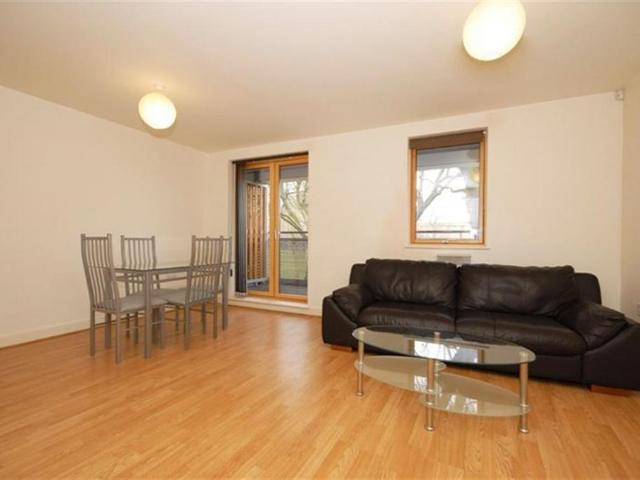 Apartment for rent in Mile End, Greater London