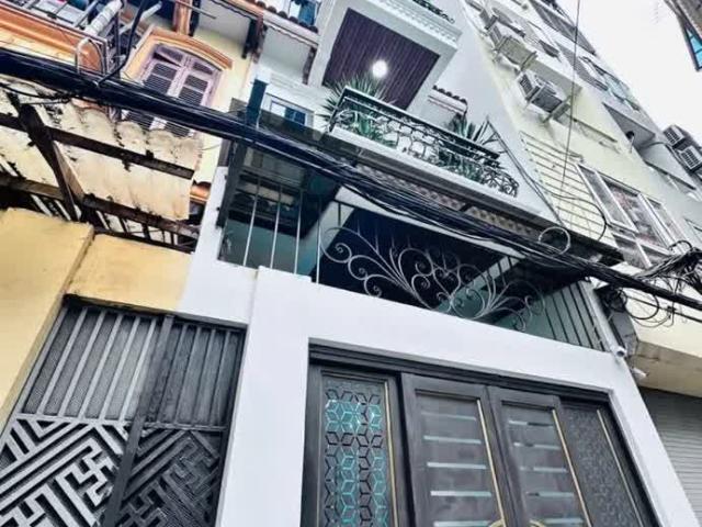 Nhà bán tại Hoàn Kiếm, Hà Nội