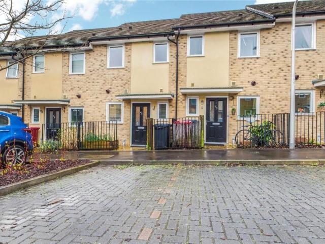 House for rent in Dee Park, Reading
