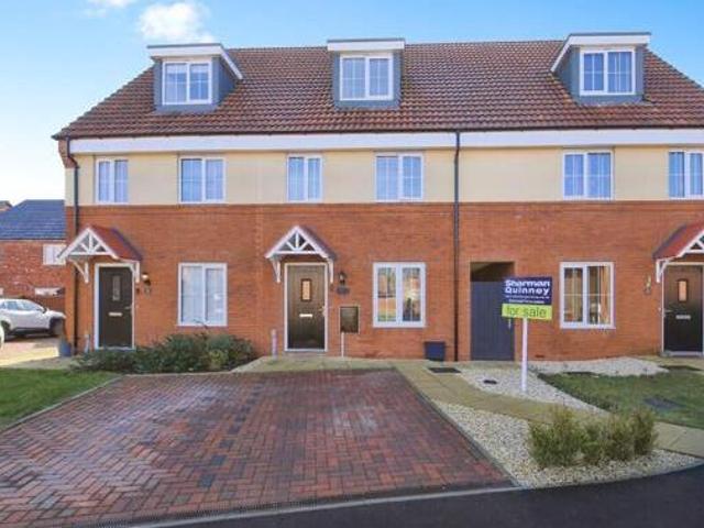 House for sale in Peterborough, Cambridgeshire and Peterborough