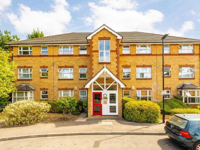Apartment for rent in London Borough of Hounslow, Osterley