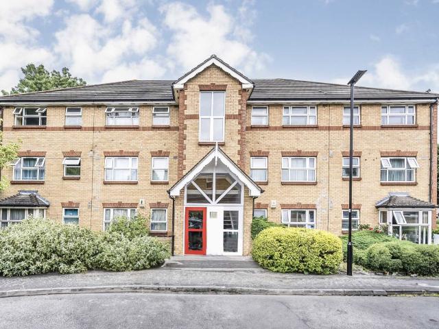 Apartment for rent in London Borough of Hounslow, Osterley