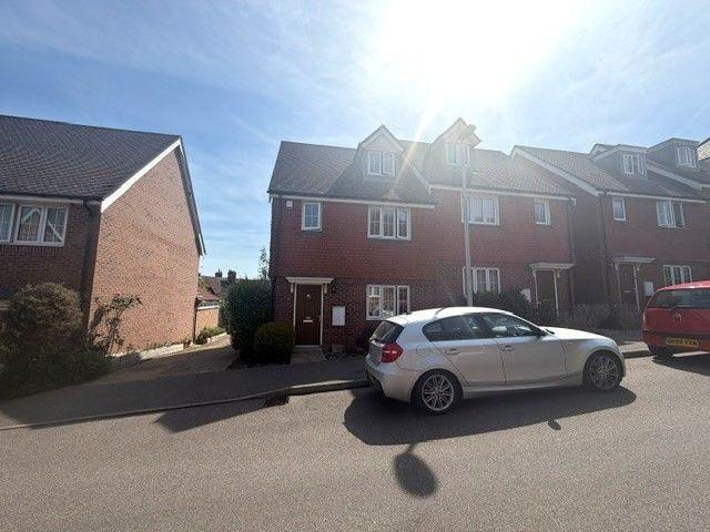 Apartment for rent in Brook Street, Bourne Vale