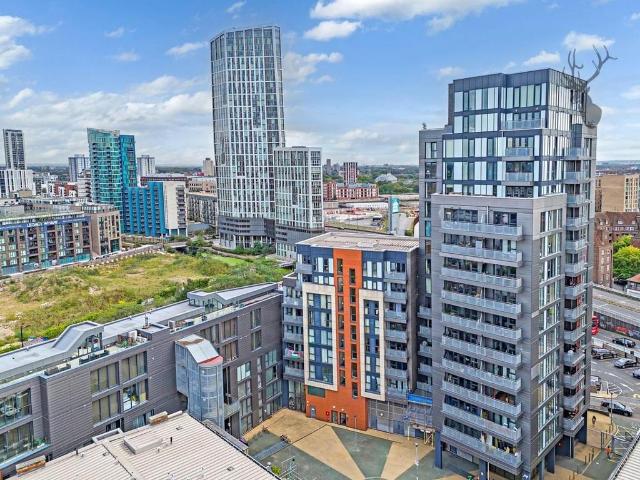 Apartment for rent in Bow, Greater London