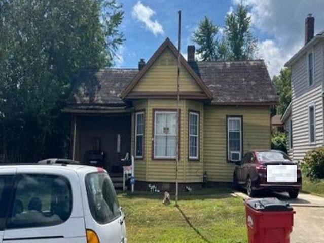 House for sale in Crooksville, Ohio