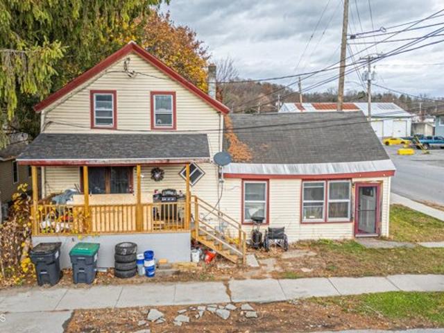 House for sale in Fort Edward