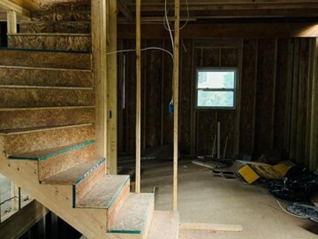 House for sale in Mount Rainier