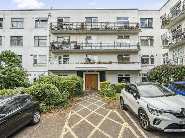 House for rent in London Borough of Lewisham, Forest Hill