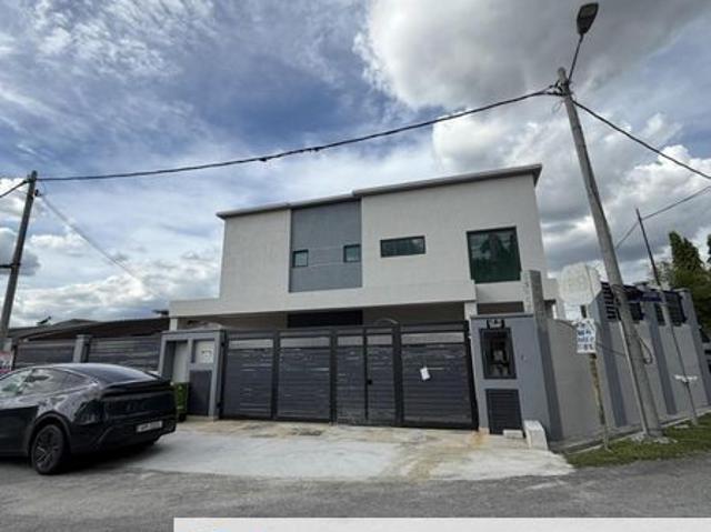 House for sale in Country Heights Damansara, Kuala Lumpur