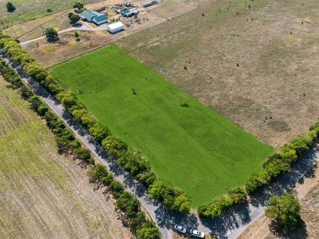 Land for sale in Whitewright, Grayson County