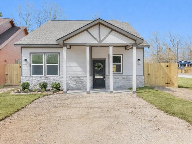 House for sale in Oakhurst, Texas
