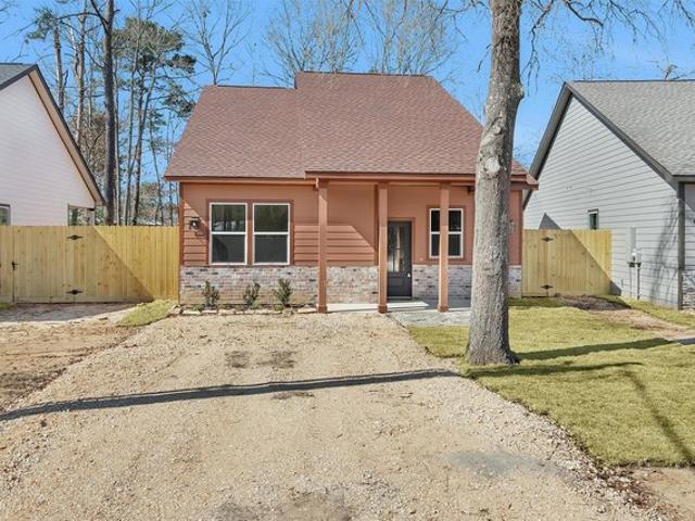House for sale in Oakhurst, Texas