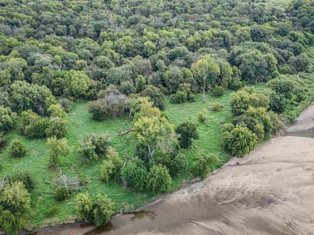Land for sale in Mount Auburn, Iowa
