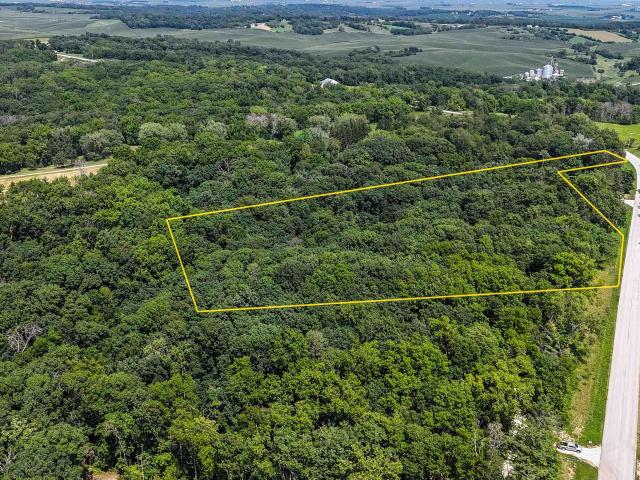 Land for sale in Linn, Iowa