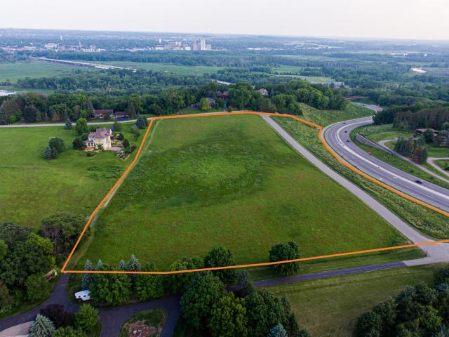 Land for sale in Chanhassen