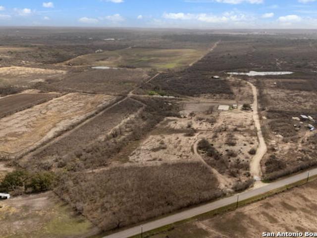 Commercial Land for sale in Hondo