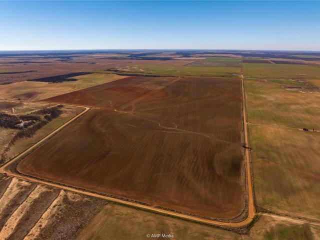 Land for sale in Mc Caulley