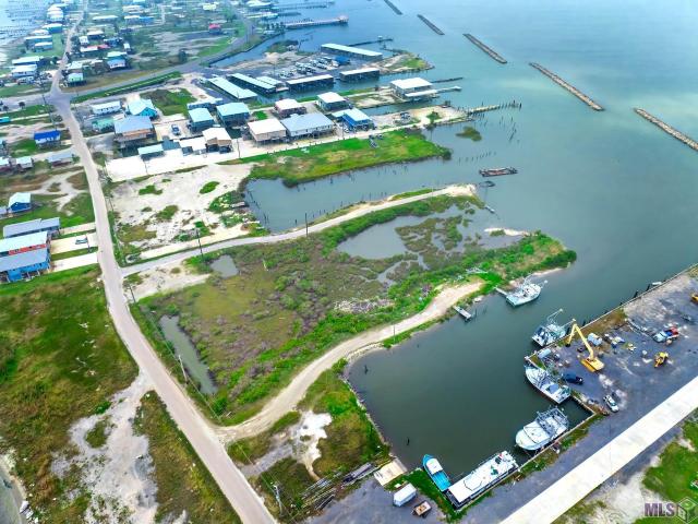 Land for sale in Grand Isle, Louisiana