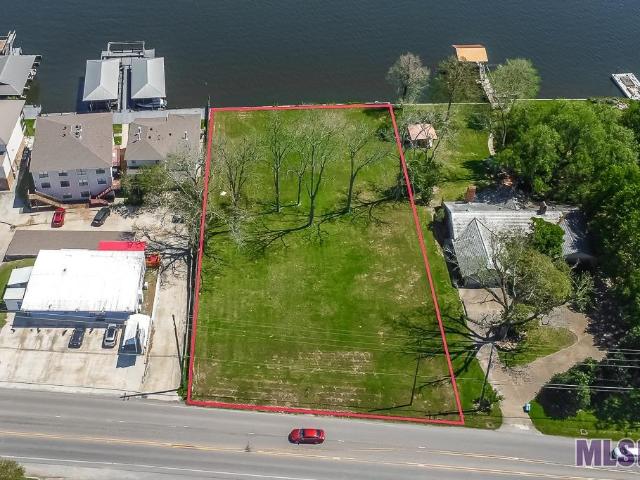 Land for sale in New Roads, Louisiana