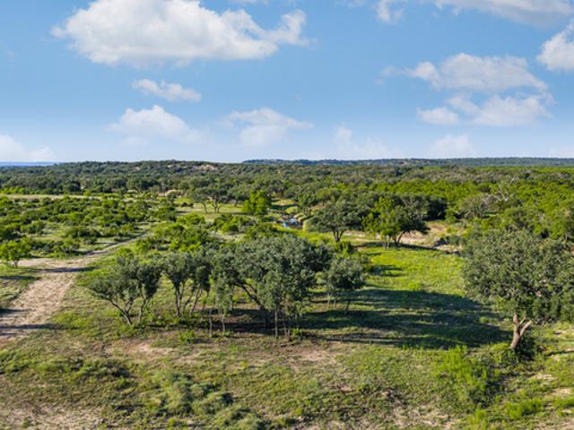 Farm for sale in London, Kimble County