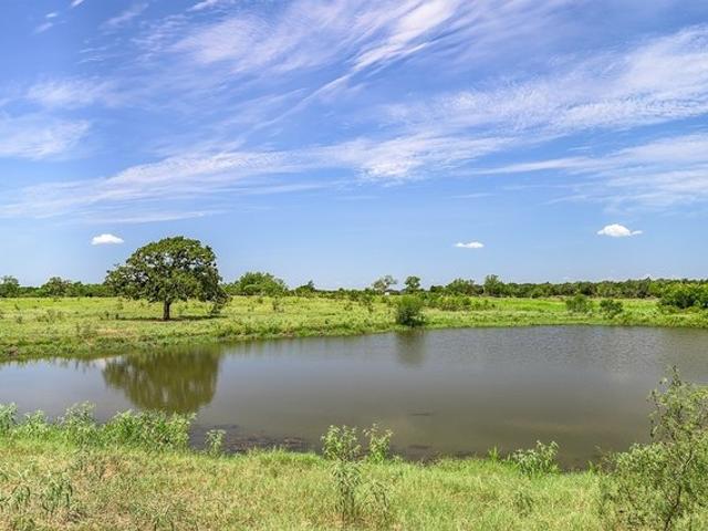 Land for sale in Flatonia, Texas