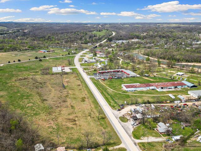 Commercial for sale in Pineville, Missouri