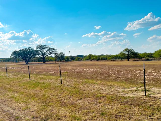 Land for sale in Elmendorf, Texas