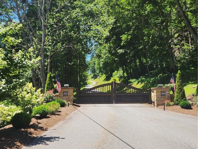Land for sale in 1911 at Cranberry, Elk Park