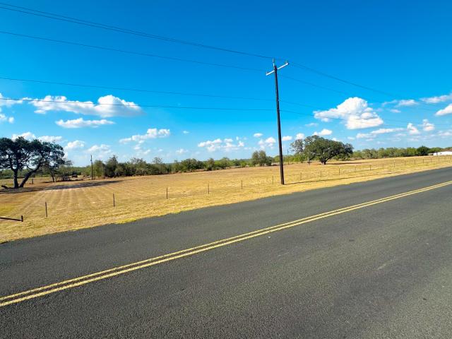 Land for sale in Elmendorf, Texas