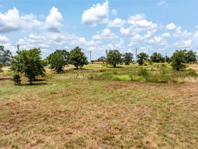 Land for sale in Luling, Texas