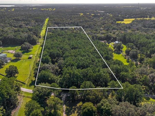 Property for sale in Reddick, Florida