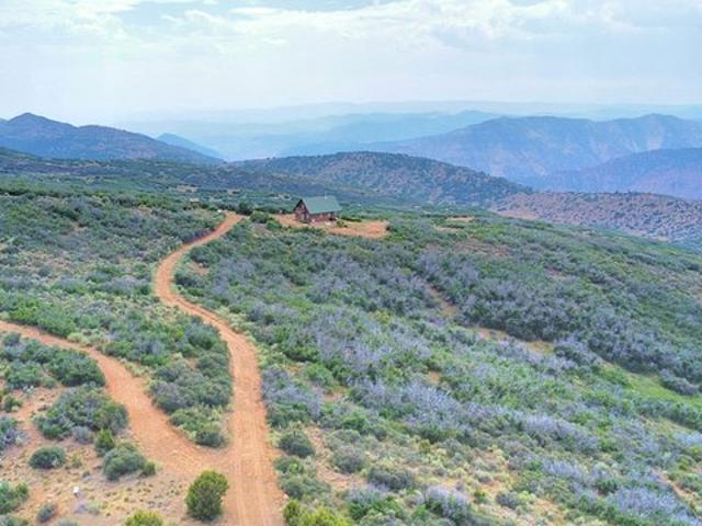 Farm for sale in Loma, Colorado