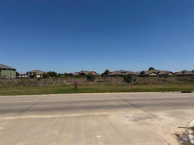 Land for sale in Lake Charles, Louisiana