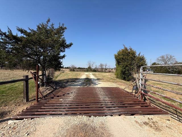 Land for sale in Fairfield, Texas