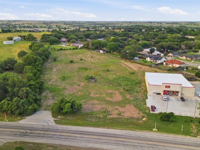 Land for sale in Shiner, Texas