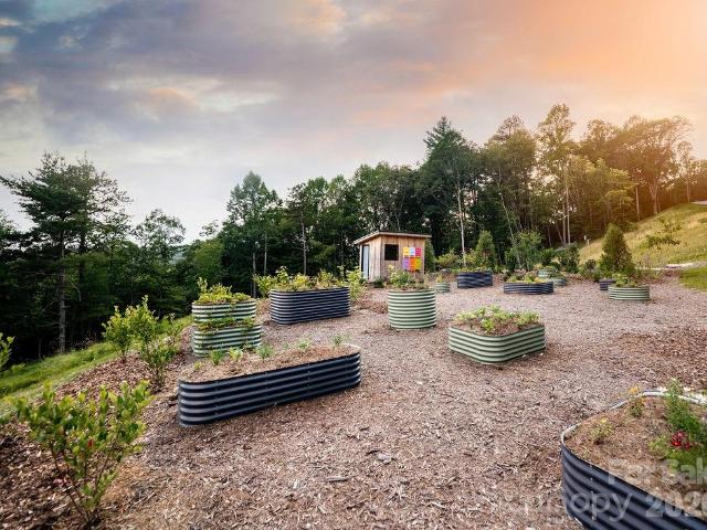 Land for sale in Hendersonville, North Carolina