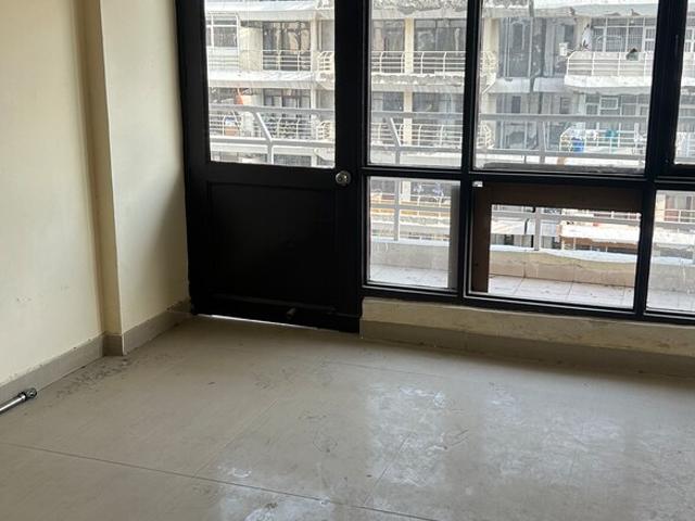 Flat for sale in Hariana